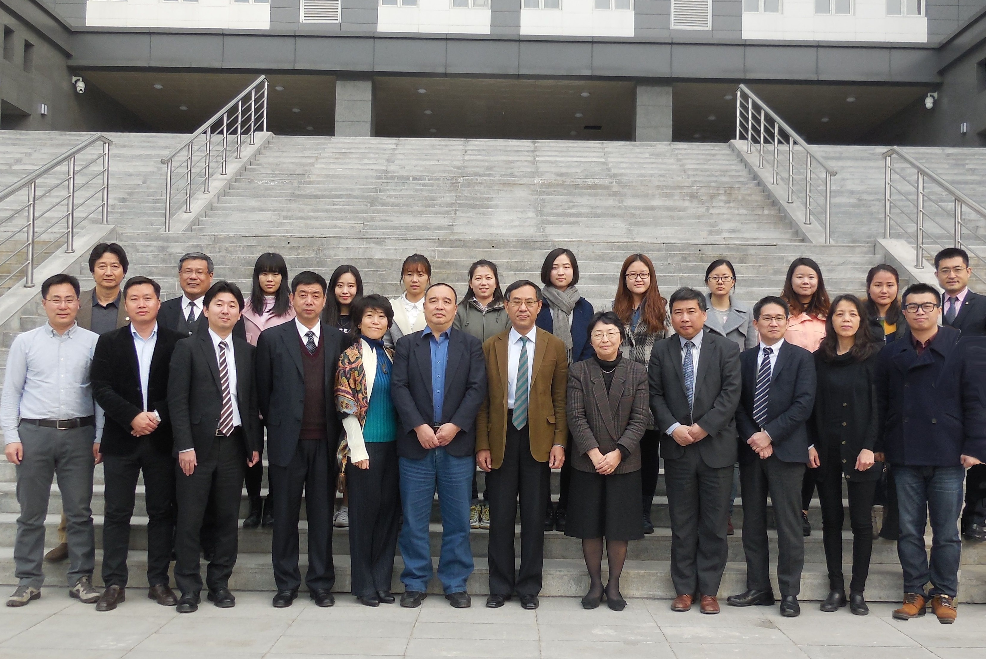 朱建栄国際アジア共同体学会副理事長