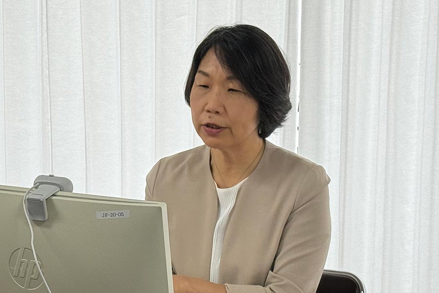 政策本会議のようす