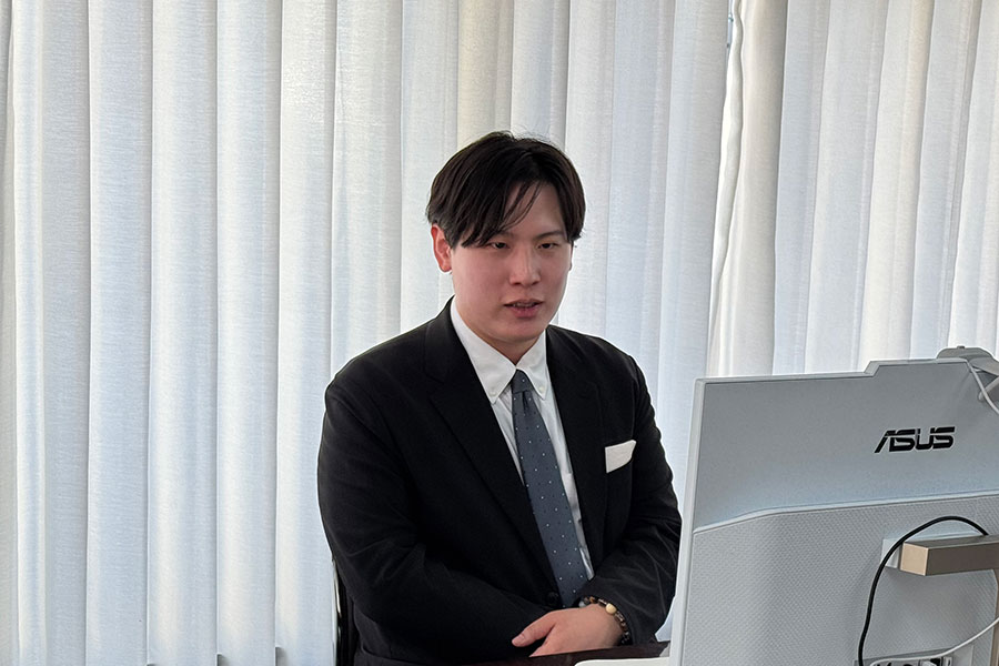 政策本会議のようす