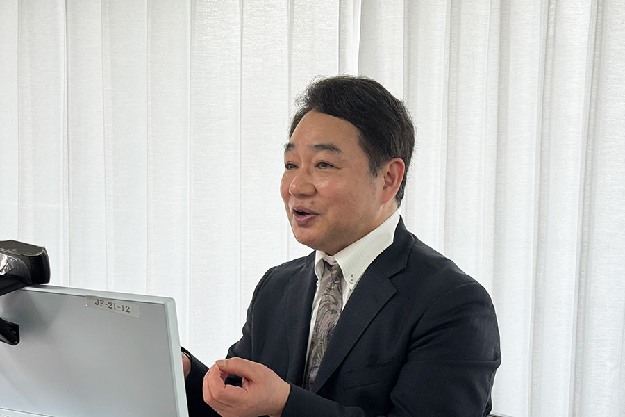 政策本会議のようす