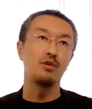 川名　晋史